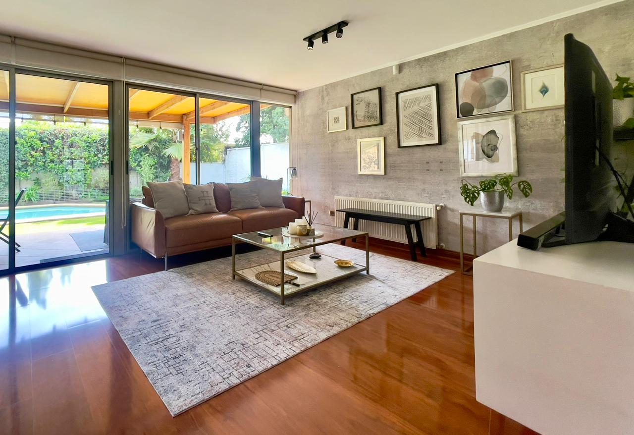 En Condominio / Colegio Mayor / Jumbo